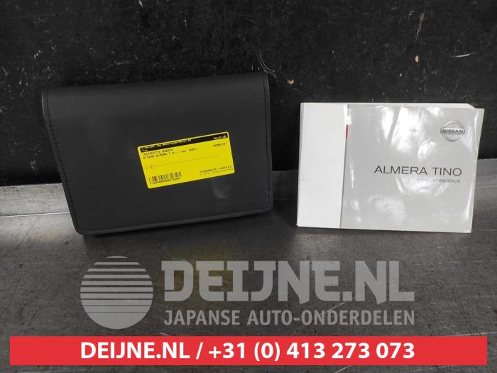 Nissan Almera Tino Instructie Boekje O675268