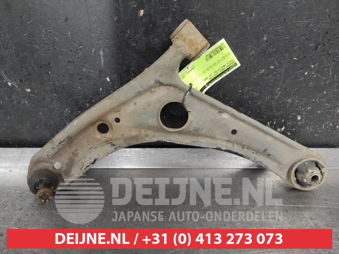 Toyota Yaris Verso Querlenker unten links vorne O675345