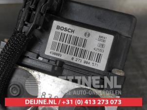 Toyota Corolla ABS pump O675368 photo 3