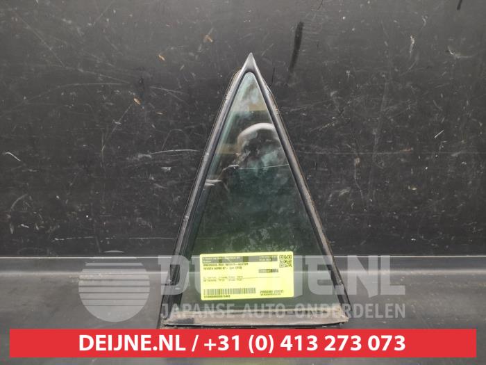 Toyota Auris Driehoeks Ruit rechts-achter O675403