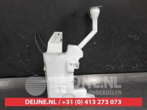 Nissan Qashqai Front windscreen washer reservoir O675511 photo 2