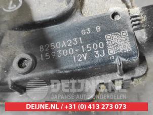 Mitsubishi Colt Ruitenwissermotor voor O675534 foto 3