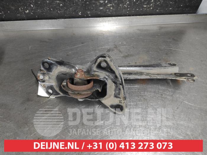 Toyota C-HR Rear wishbone, right O675852