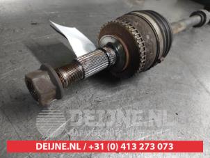 Nissan Almera Tino Front drive shaft, right O675856 photo 2