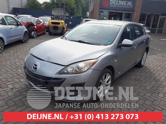 Mazda 3 Nebelscheinwerfer links vorne O675891