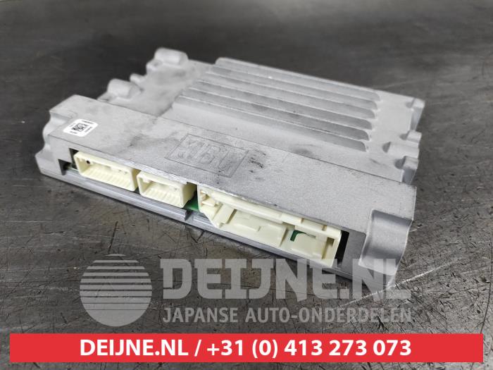 Toyota Yaris Radio amplifier O675993