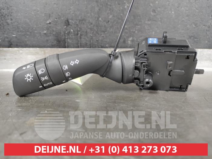 Toyota Yaris Licht Schakelaar O675999