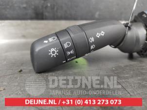 Toyota Yaris Licht Schalter O675999 foto 2