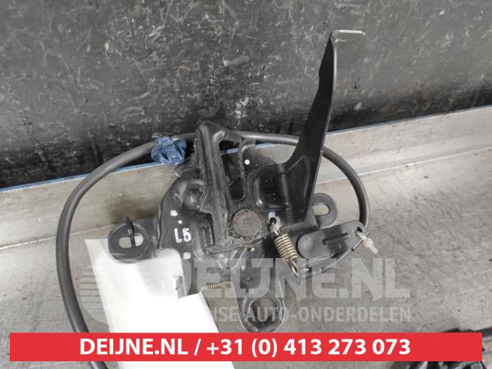 Toyota Yaris Bonnet lock mechanism O676007