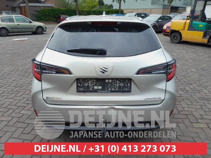 Suzuki Swace Achterklep reflector rechts O676079
