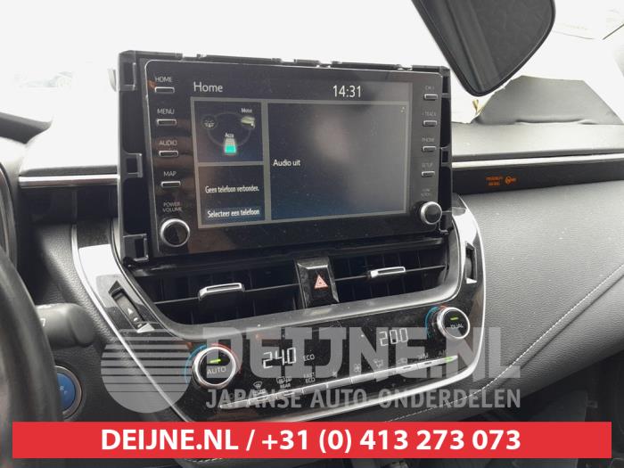 Suzuki Swace Radio O676094
