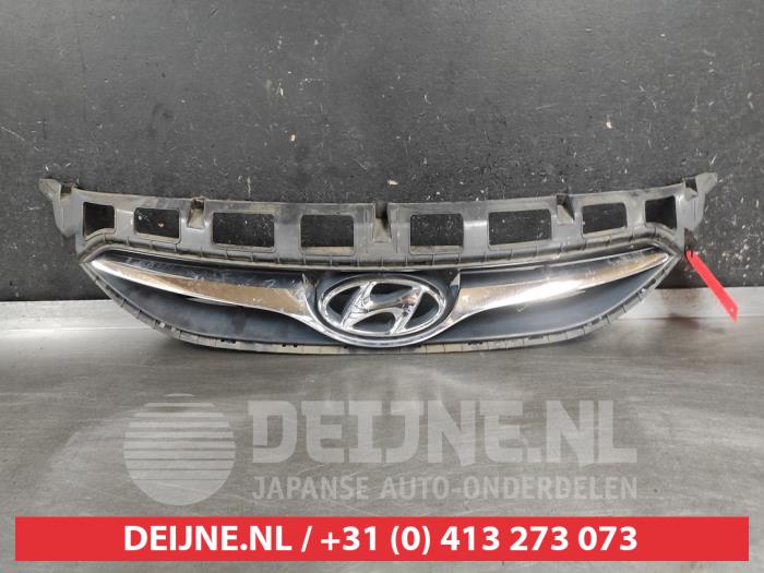 Hyundai I40 Grille O676107