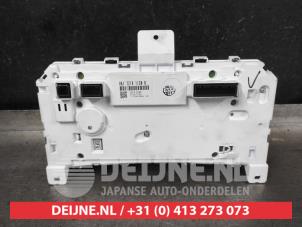 Nissan Leaf Tacho - Kombiinstrument KM O676149 foto 2
