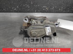Nissan Leaf Bremszange rechts hinten O676158 foto 2