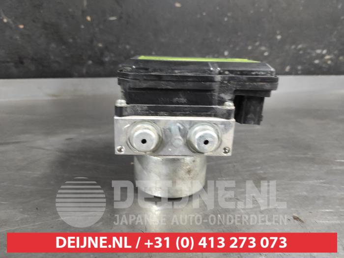 Gebruikte ABS Pomp Nissan Juke (F15) 1.6 DIG-T 16V Nismo Prijs € 100,00 Margeregeling aangeboden door V.Deijne Jap.Auto-onderdelen BV