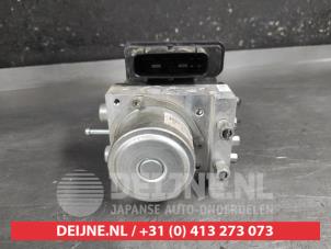 Nissan Juke ABS pump O676205 photo 3