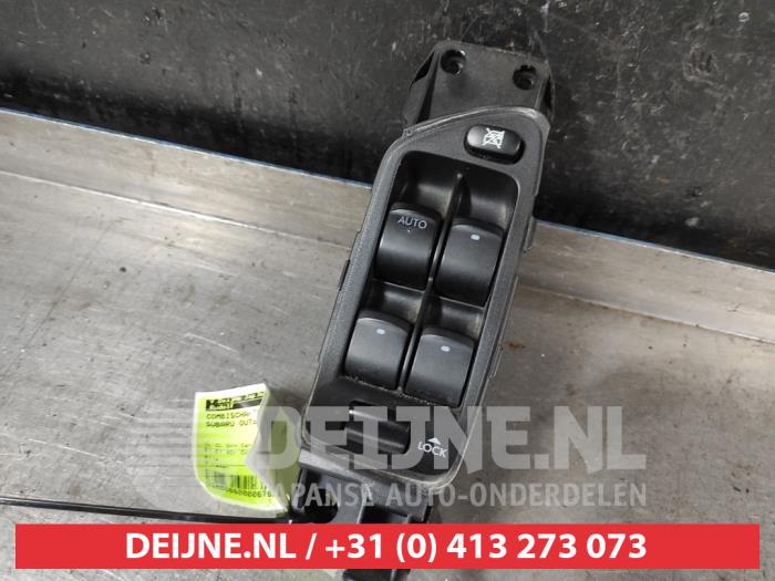 Subaru Outback Combischakelaar ramen O676251