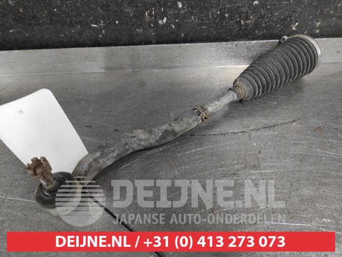 Toyota Auris Spoorstang links O676416