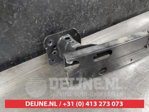 Toyota Rav-4 Stoßstangeträger hinten O676490 foto 2