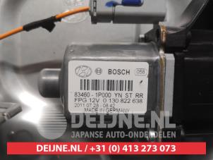 Hyundai IX20 Ruitmechaniek 4Deurs rechts-achter O676811 foto 3
