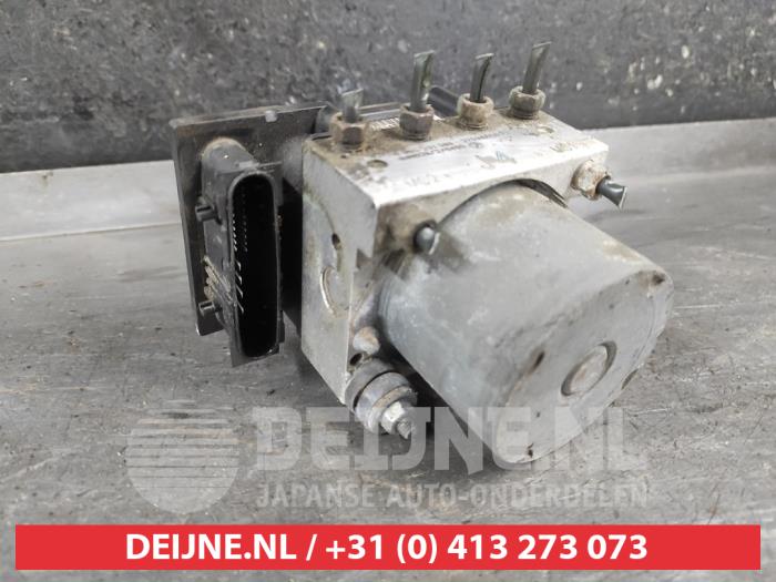 Gebruikte ABS Pomp Subaru Outback (BP) 2.5 16V Prijs € 50,00 Margeregeling aangeboden door V.Deijne Jap.Auto-onderdelen BV