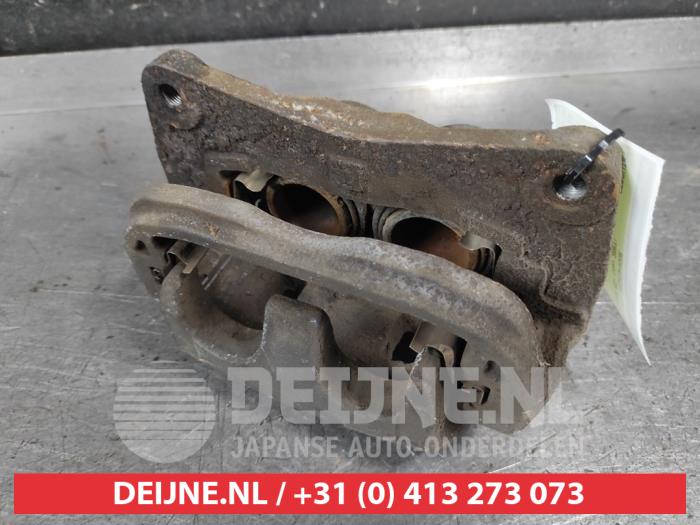 Subaru Outback Front brake calliper, right O676885