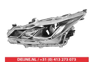 Nieuwe Koplamp links Toyota Corolla Prijs € 245,00 Inclusief btw aangeboden door V.Deijne Jap.Auto-onderdelen BV