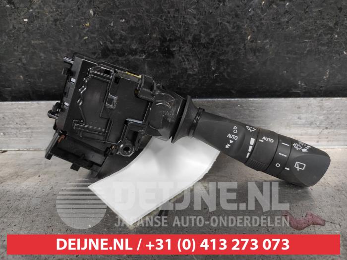 Toyota Rav-4 Wiper switch O676999
