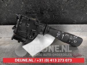 Gebruikte Ruitenwis Schakelaar Toyota RAV4 (A4) 2.5 Hybrid 16V VVT-i 4x4 Prijs € 35,00 Margeregeling aangeboden door V.Deijne Jap.Auto-onderdelen BV