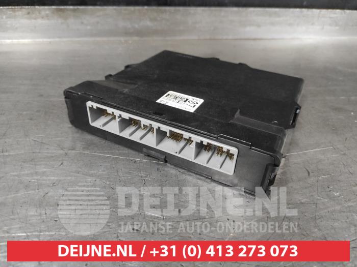 Toyota Rav-4 Steuergerät-Hybrid-Batterie O677001