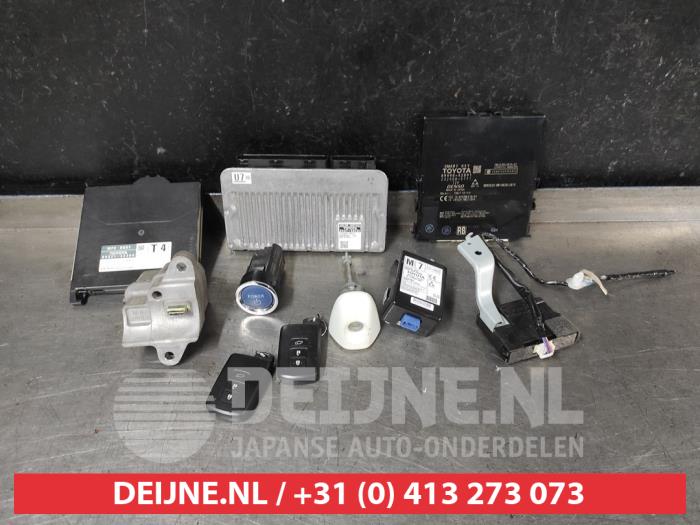 Gebruikte Computer Motormanagement Toyota RAV4 (A4) 2.5 Hybrid 16V VVT-i 4x4 Prijs € 150,00 Margeregeling aangeboden door V.Deijne Jap.Auto-onderdelen BV