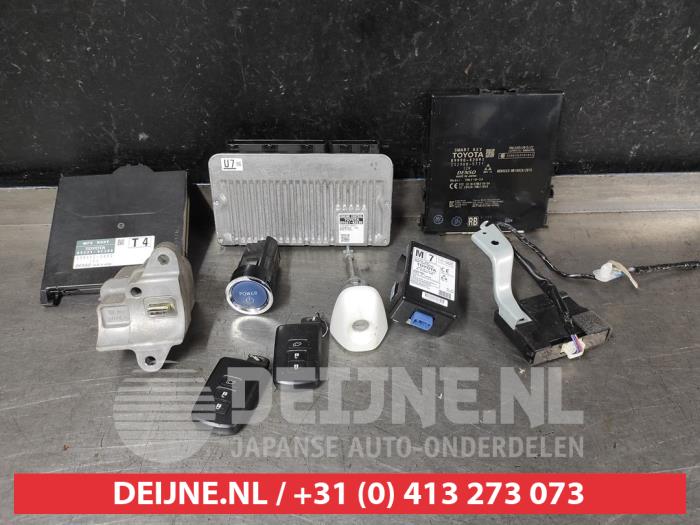 Toyota Rav-4 Set of cylinder locks (complete) O677036