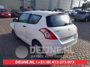 Suzuki Swift Tailgate O677130 photo 3