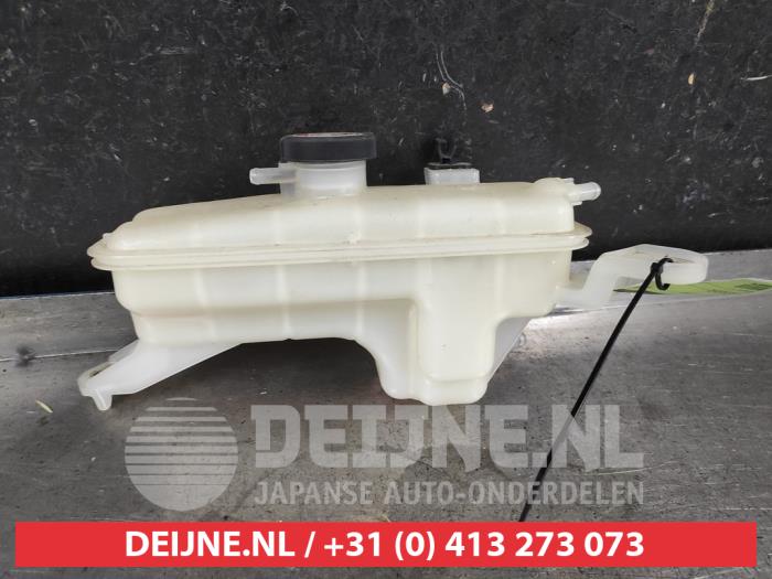 Toyota Rav-4 Ausgleichsbehälter O677081