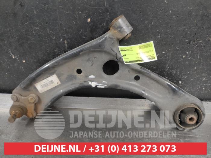 Kia Sportage Draagarm onder links-voor O677278