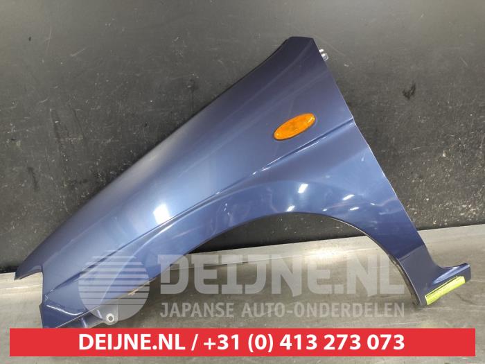 Mazda Demio Front wing, left O677492