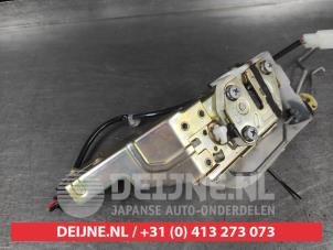 Mazda Demio Front door lock mechanism 4-door, right O677500 photo 2