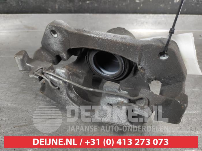 Toyota Aygo X Remklauw (Tang) links-voor O677657