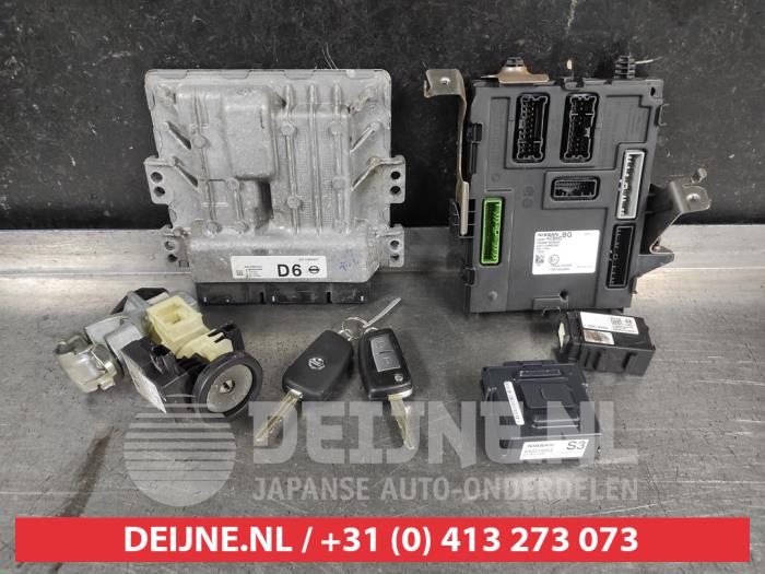 Nissan Qashqai Kontaktslot+Sleutel O677713