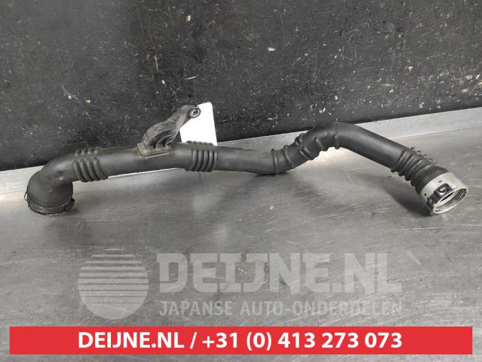 Gebruikte Intercooler Buis Nissan Qashqai (J11) 1.5 dCi DPF Prijs € 45,00 Margeregeling aangeboden door V.Deijne Jap.Auto-onderdelen BV