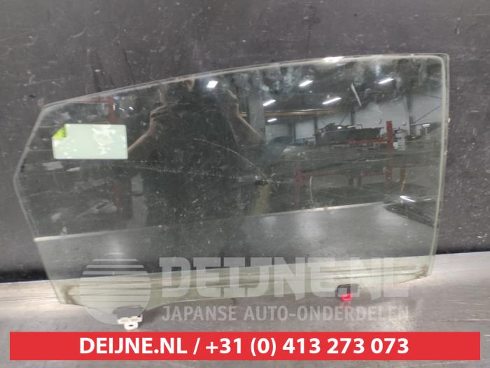 Toyota Prius Türscheibe 4-türig rechts hinten O678016