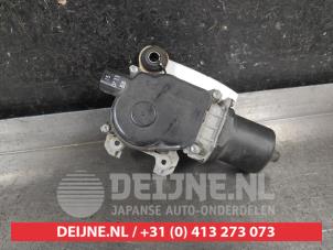 Nissan Leaf Front wiper motor O678019 photo 2