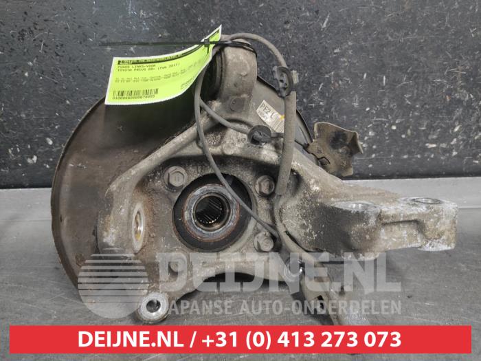 Toyota Prius Fusee links-voor O678055
