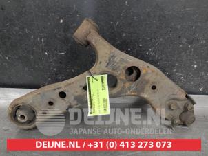 Toyota Prius Front lower wishbone, left O678060 photo 2