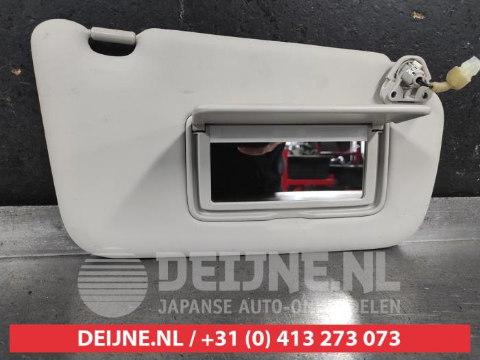 Nissan Leaf Sonnenblende O678264