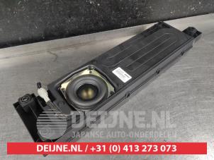 Nissan Leaf Subwoofer O678266 photo 3