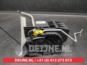 Hyundai Inster Deurslot Mechaniek 4Deurs links-achter O678284 foto 2