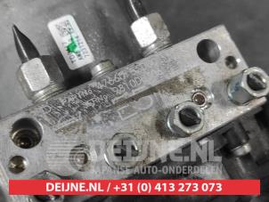 Nissan Leaf ABS Pomp O678323 foto 2