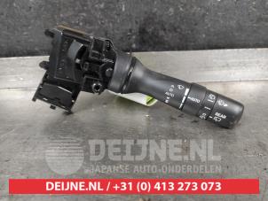 Gebruikte Ruitenwis Schakelaar Toyota Prius (ZVW3) 1.8 16V Prijs € 25,00 Margeregeling aangeboden door V.Deijne Jap.Auto-onderdelen BV