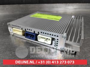 Gebruikte Radio versterker Toyota Prius (ZVW3) 1.8 16V Prijs op aanvraag aangeboden door V.Deijne Jap.Auto-onderdelen BV